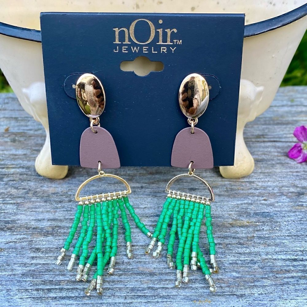 Noir Jewelry Green/Brown/Gold Beaded Dangle Drop Earrings. NWOT